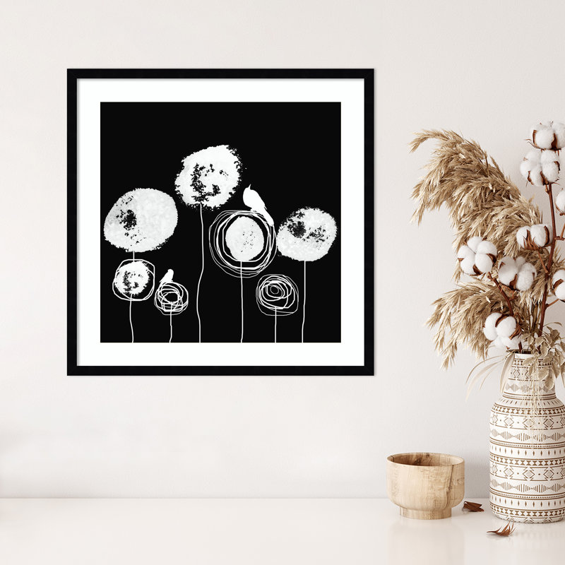 «Black and White Flowers II» par Wood, reproduction d'art encadrée, H 25 po x l 25 po