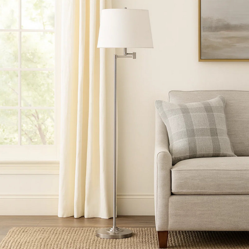 Lampe sur pied 63 po Tomi, bras pivotant double, acier brossé, abat-jour blanc, Chrome