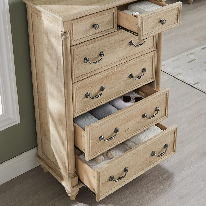 Commode rustique en bois à 6 tiroirs Helmick Farmhouse, Chêne naturel
