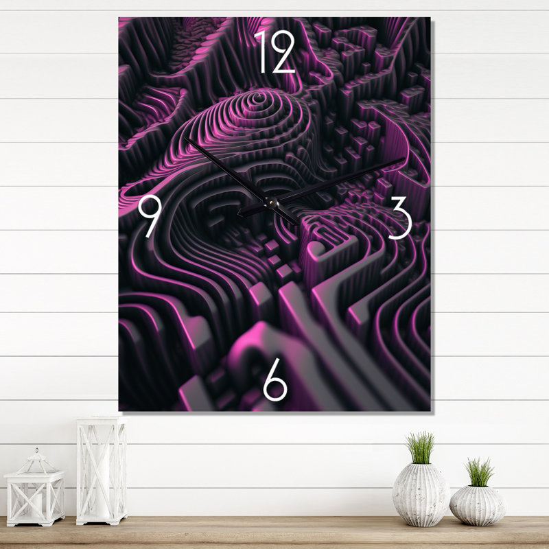 Horloge murale géométrique mauve futuriste Labyrinth, H 32 po x l 16 po x P 1 po