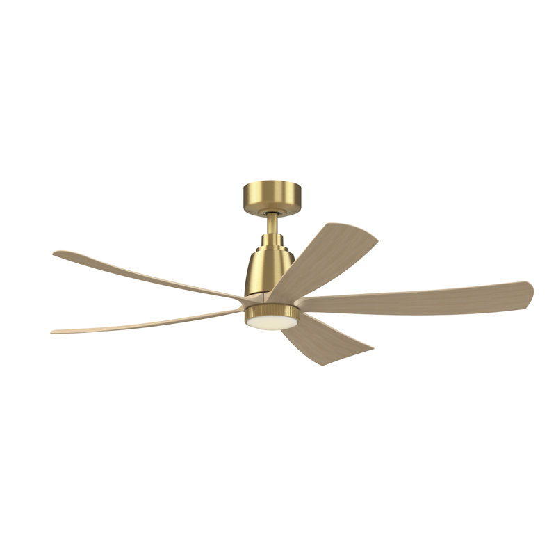 Ventilateur de plafond intelligent Kute5 de 132 cm (52 ​​po) pour intérieur/extérieur avec kit d'éclairage DEL moleté à température de couleur sélectionnable - Laiton satiné brossé avec pales naturelles
