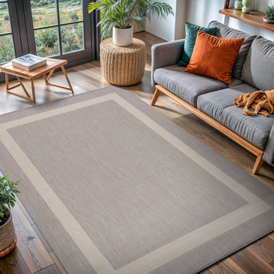Mekih Geometric Indoor / Outdoor Rug
