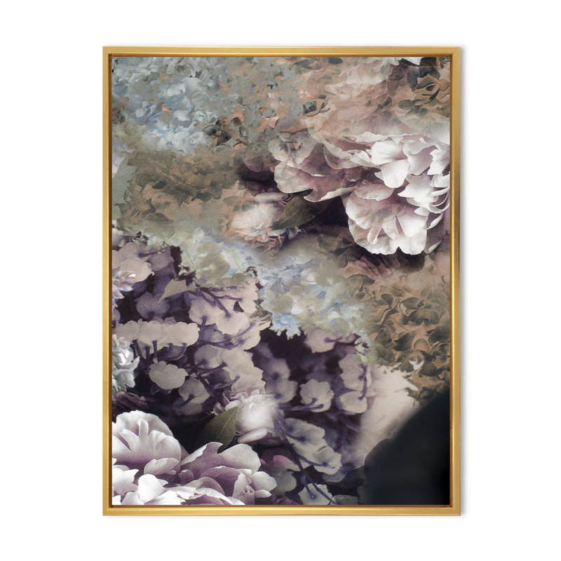 «Grunge Silk Nature Flower II», reproduction d'art sur toile, H 36 po x l 24 po x P 1 po, Cadre flottant doré