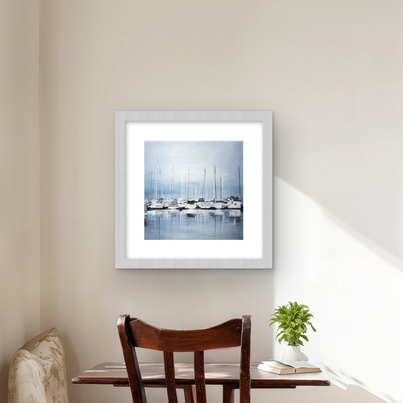 Bateaux au quai 2 - Bateau de salon, reproduction d'art encadrée, Argent argent, H 16 po x l 16 po