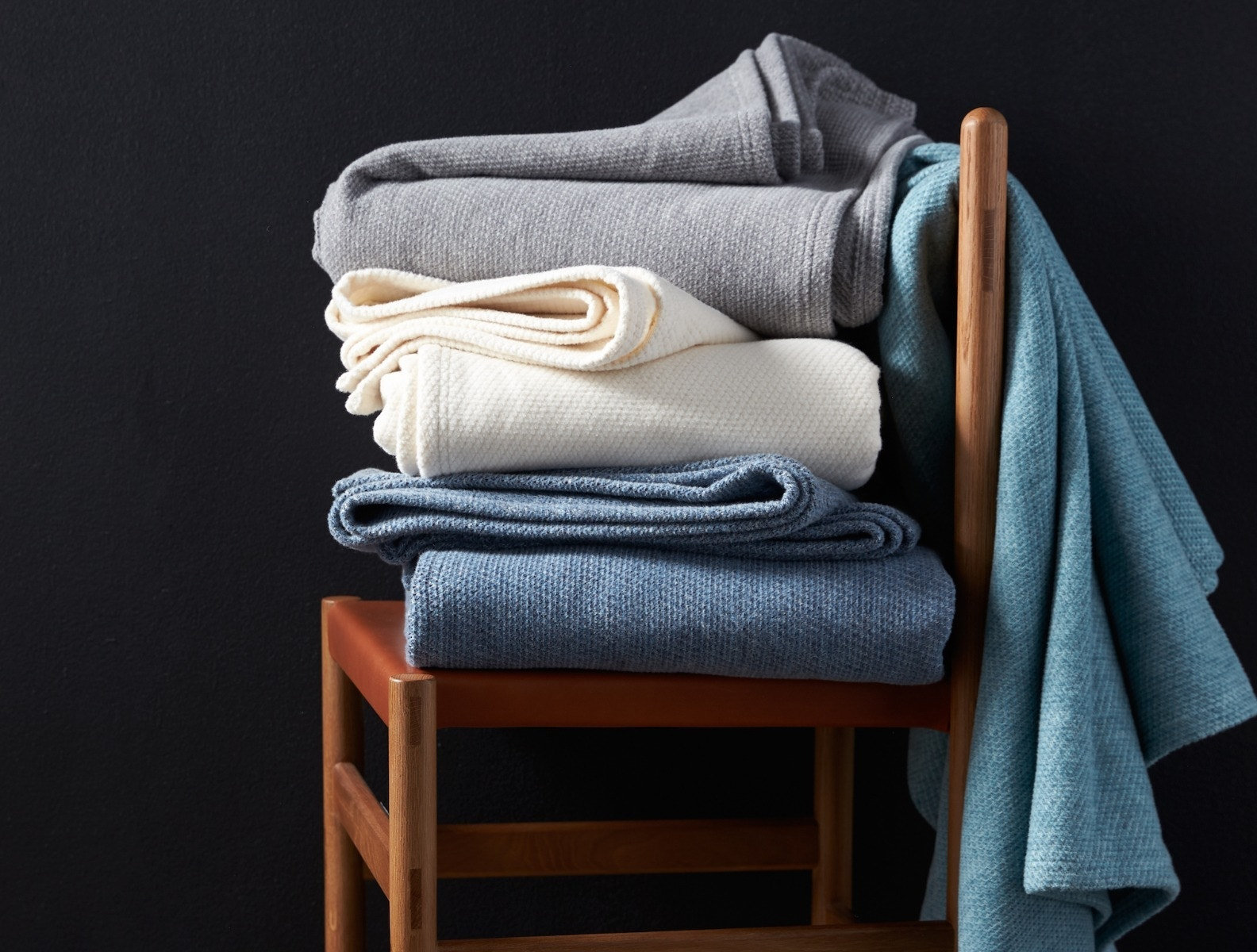 Sequoia Hand Woven Throw Blanket, Gray, King