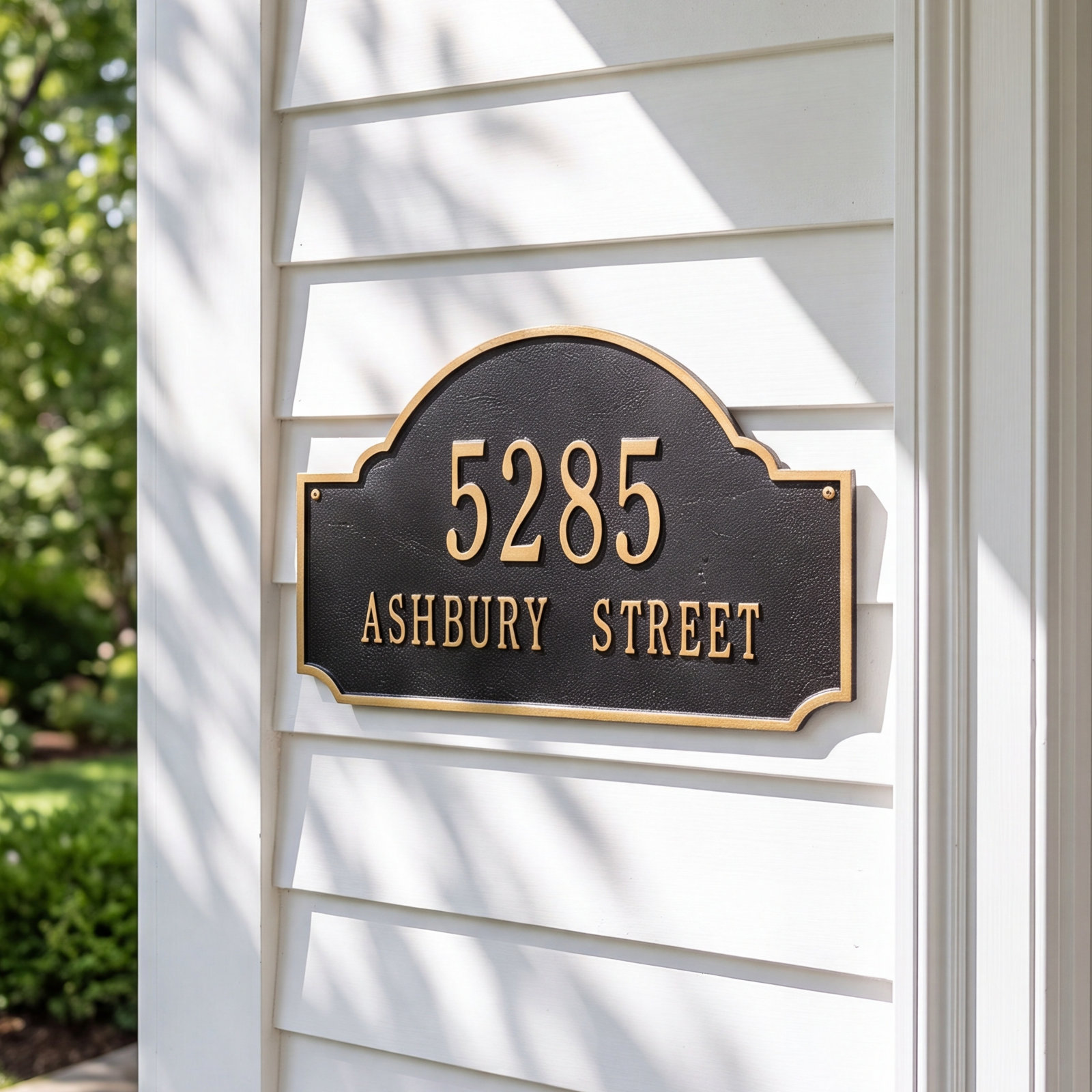 2-Line Wall Mount Address Plaque, Black/Gold, Yes