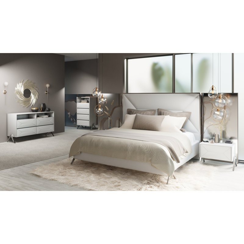 Caislin 61'' W 4 - Drawer Dresser