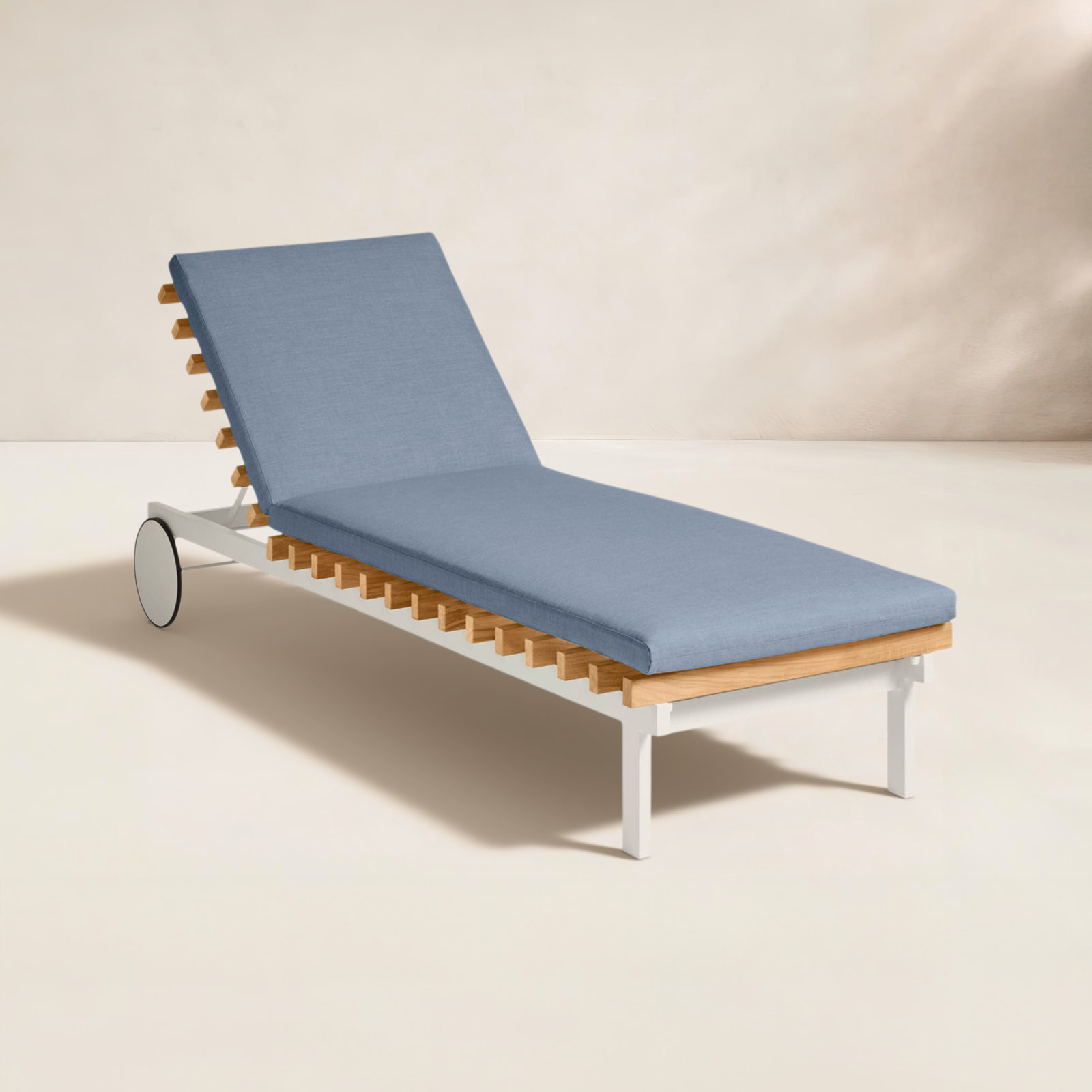 Perch 26 " Sunbrella® Patio Chaise Lounge, Sunbrella Linen, White