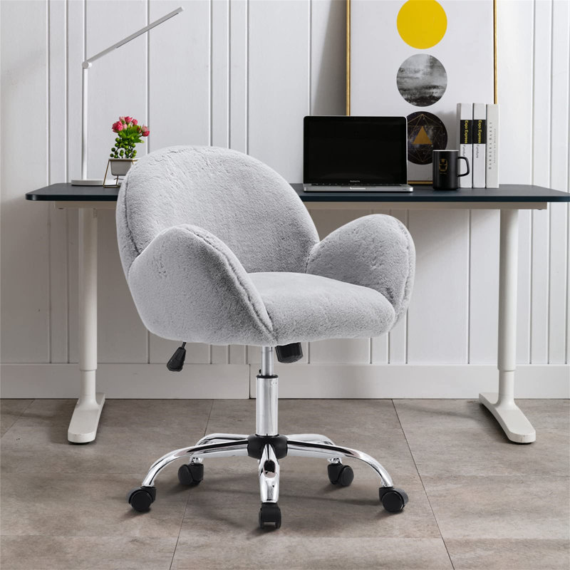 Fluffy Velvet Office Chair For Comfortable Swivel Chair For Bedroom Modern Ergonomic Desk Velvet Chair With Armrest And Height Adjustable