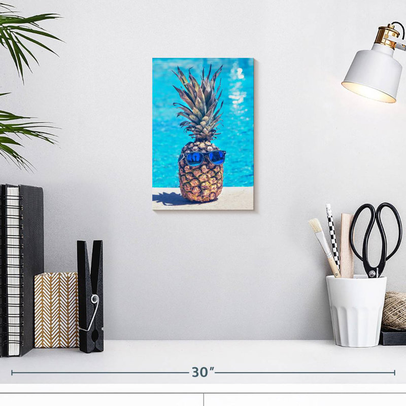Yarlin Cool Pineapple, 12" H x 8" W