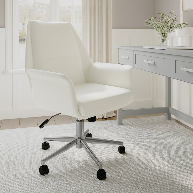 Fauteuil de bureau pivotant avec accoudoirs évasés Martha Stewart Maxine