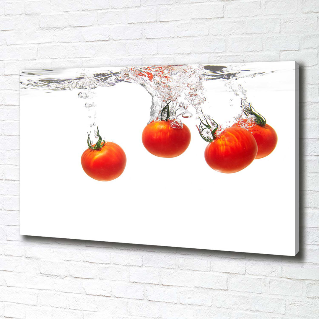 Tomaten unter Wasser - Kunstdrucke auf Segeltuch