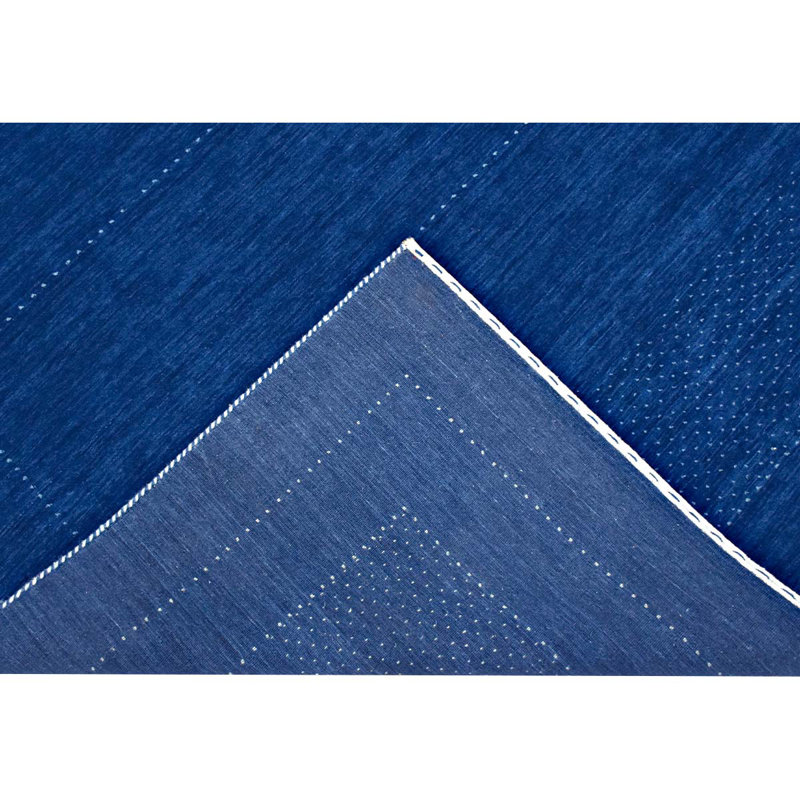 Area Rug in Blue, Rectangle 6' x 9'