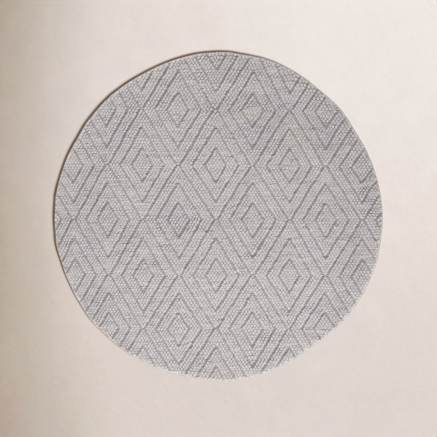 Russo Silver Hand-Woven Geometric Flatweave Rug, Round 6'