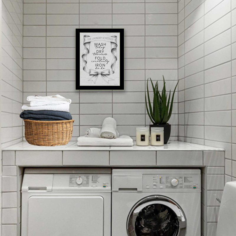 «The Laundry Horaire», imprimé encadré et encadré noir prêt à accrocher