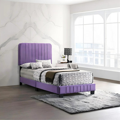 Lit simple contemporain en mauve éclatant