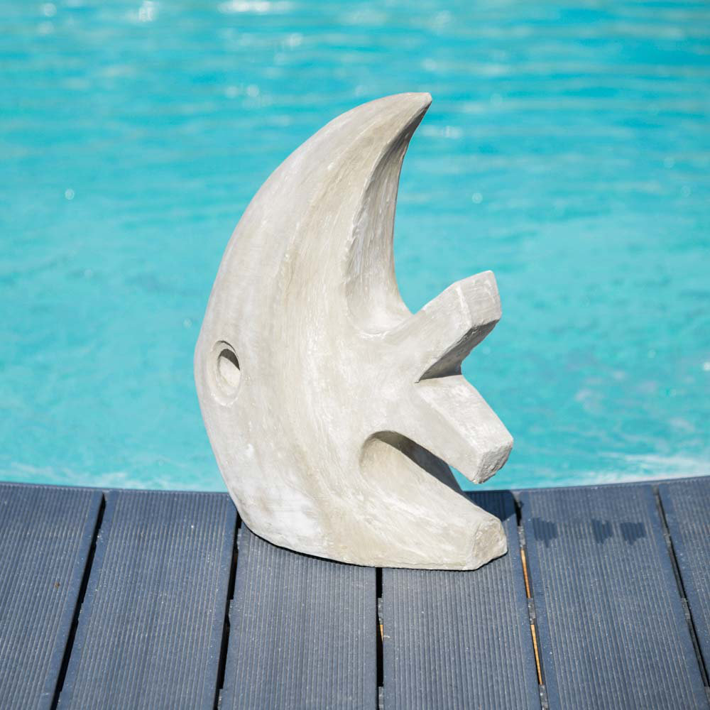 Longshore Tides Statue Etta Farbe: Grau