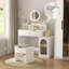 Bureau de coiffeuse blanc avec miroir pivotant à 360 ° et lumières réglables, coiffeuse pour filles avec fauteuil de rangement et armoire d'appoint avec portes en verre Waveform, coiffeuse avec tiroir pour la chambre à coucher