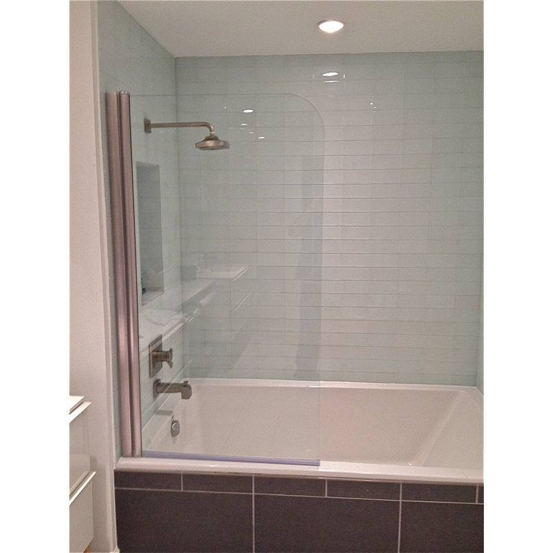 Porte de baignoire pivotante sans cadre 33,5 po x 70 po avec technologie enduit clearshield®, Argent brossé