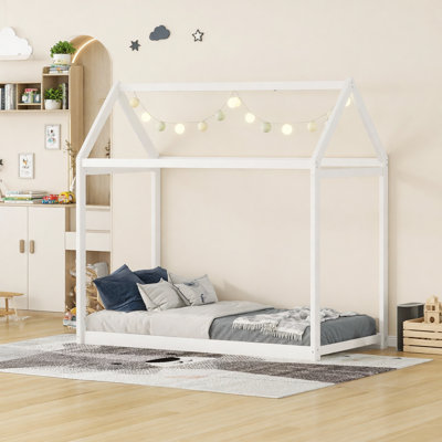 Lit simple en bois, blanc