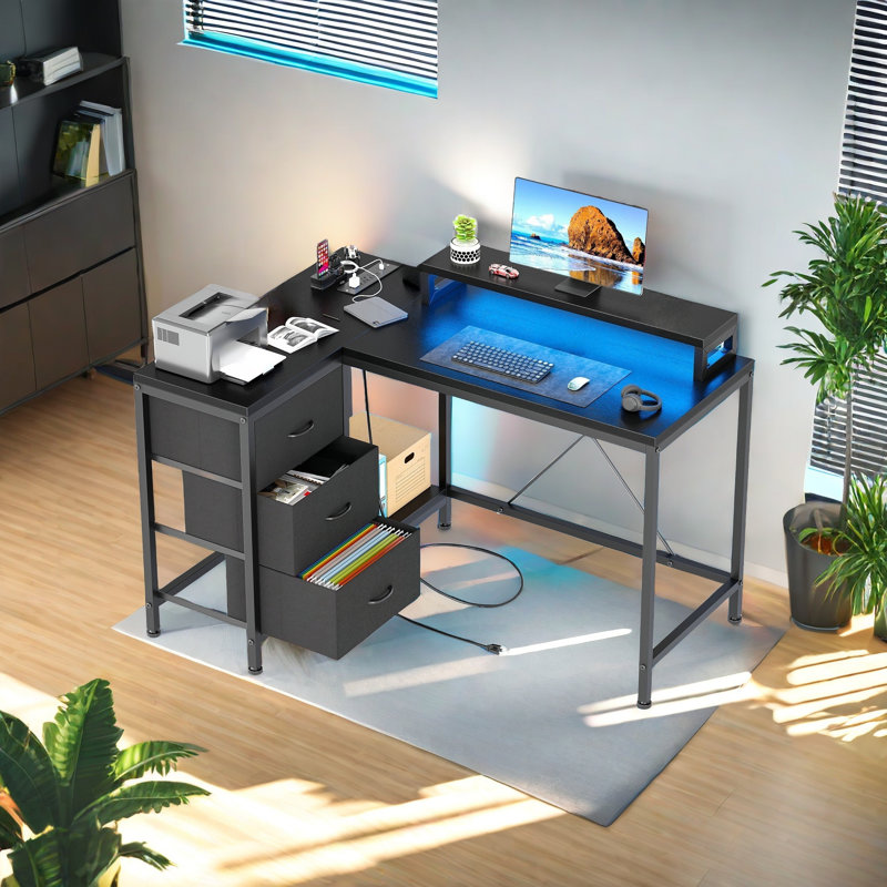 Bureau en L avec prises de courant et lumières à DEL, bureau d'ordinateur de coin pour bureau personnel