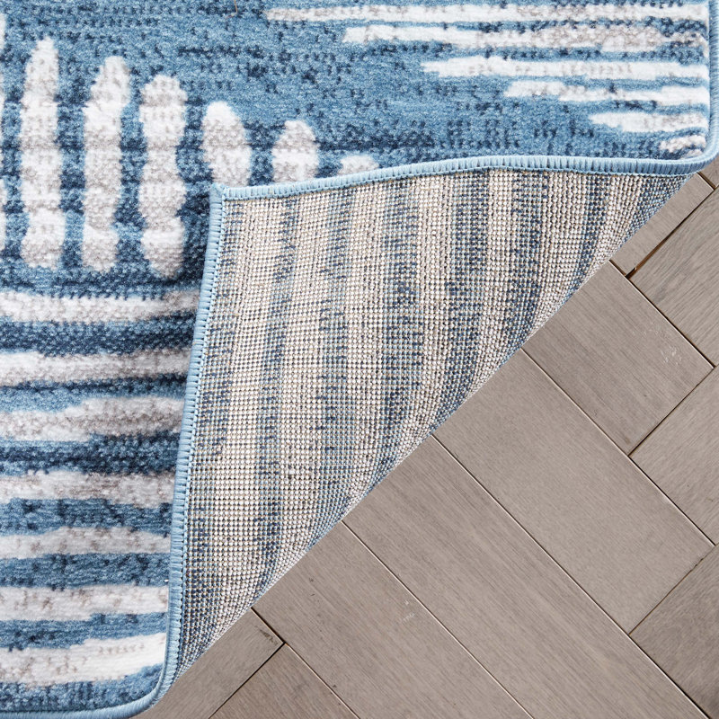 Tapis bleu clair à motif tribal Marsa, Rectangle 5 pi 3 po x 7 pi 3 po