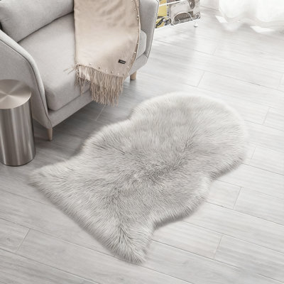 Luxurious Plush Gray Faux Sheepskin Rug