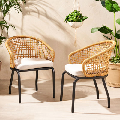 Élégante chaise de patio - PE brun, base en métal robuste, rembourrage hydrofuge tissé à la mode, structure, coussins moelleux