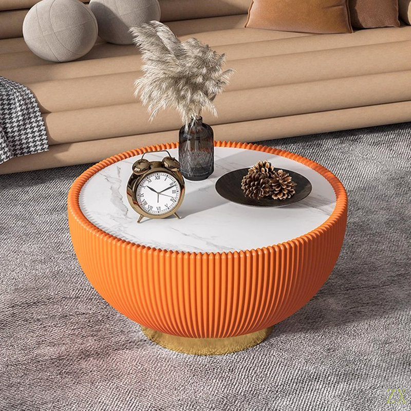 Table basse moderne en cuir avec plateau en marbre