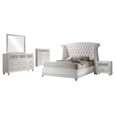 Ensemble de chambre à coucher 5 pièces Dini Glam, capitonné à oreilles en velours blanc