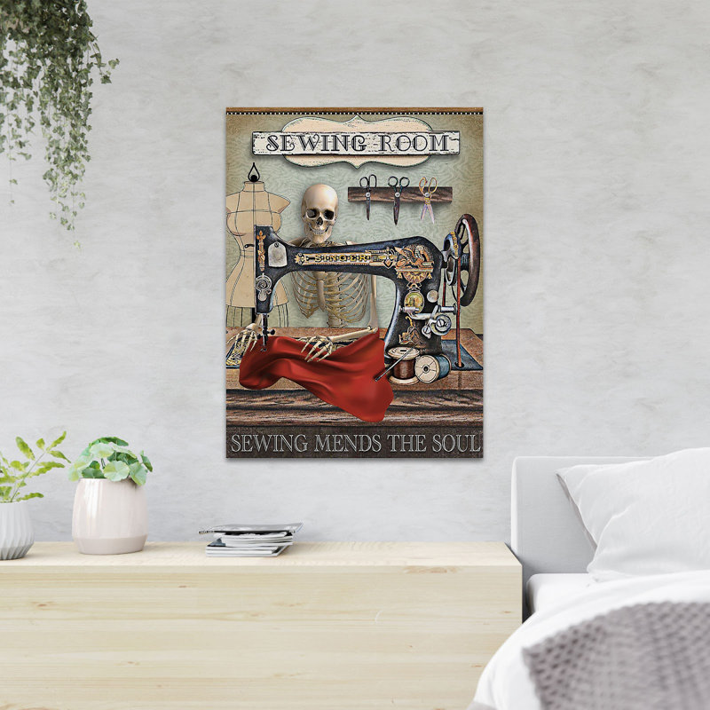 «A Sewing Machine In A Fitting Room - Sewing Room Sewing Mends The Soul», reproduction d'art graphique sur toile tendue
