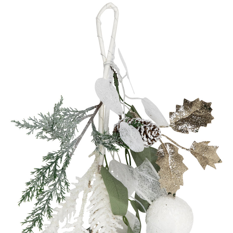 Guirlande de Noël artificielle à feuillage mixte 6 pi x 8 po - non éclairée