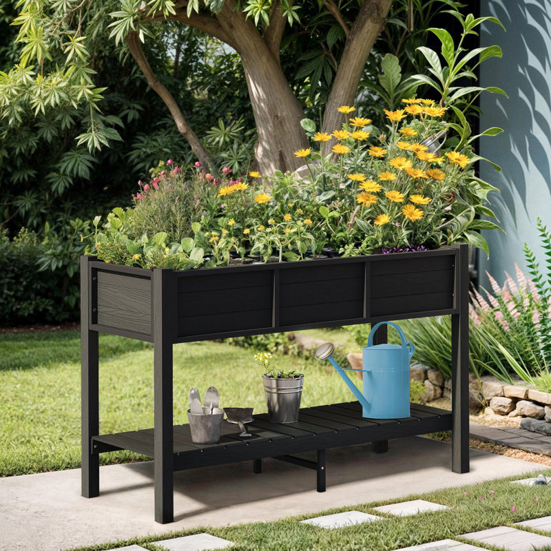 Lathan Elevated Planter, Black