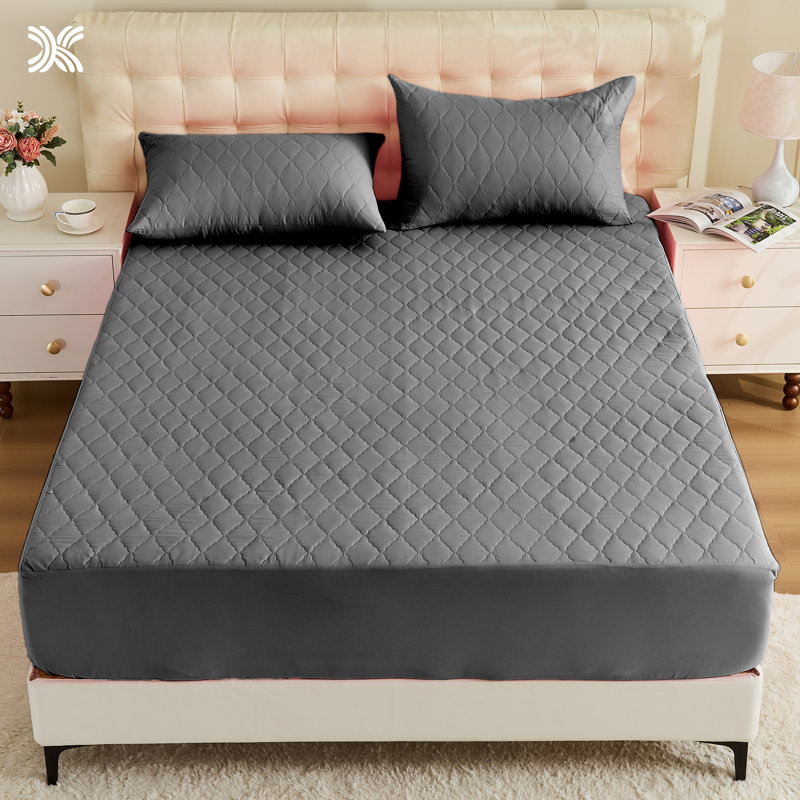 3pcs Waterproof Mattress Protector Set – Breathable Quilted Design, 16-Inch Deep Pocket, Quiet Soft Fabric, Includes Mattress Cover + 2 Pillowcases