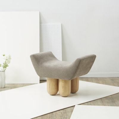 Repose-pieds carré large de 29,9 po Lydie