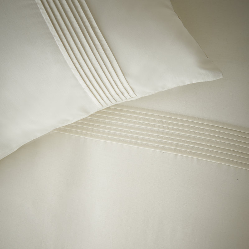 Pintuck Easy Iron Percale Duvet Cover Set, Cream, Super King Bed (260 x 220 cm)