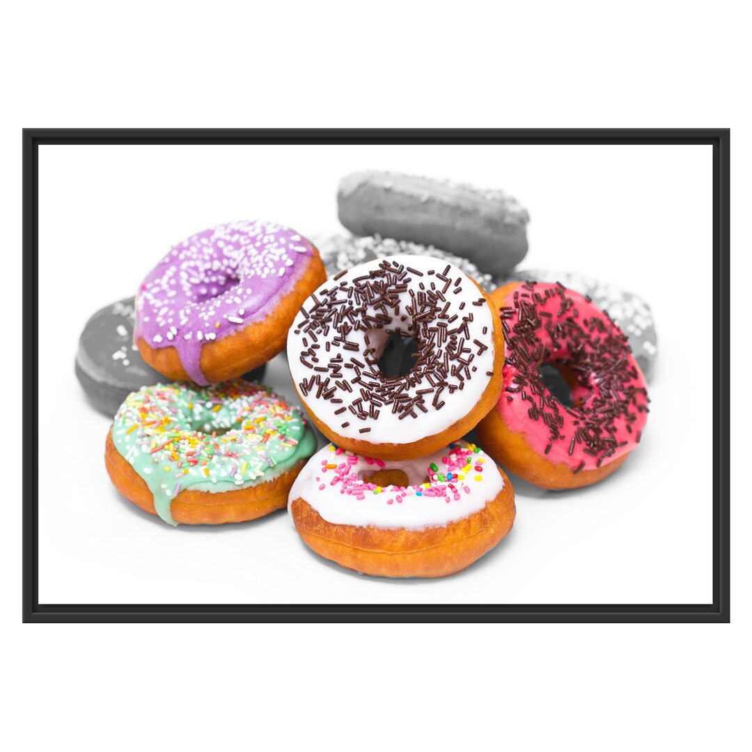 Gerahmtes Wandbild Donut mit Glasur und Liebesperlen