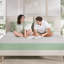 Matelas vert en mousse viscoélastique imprégnée de gel à mémoire de forme-107224353-107224352