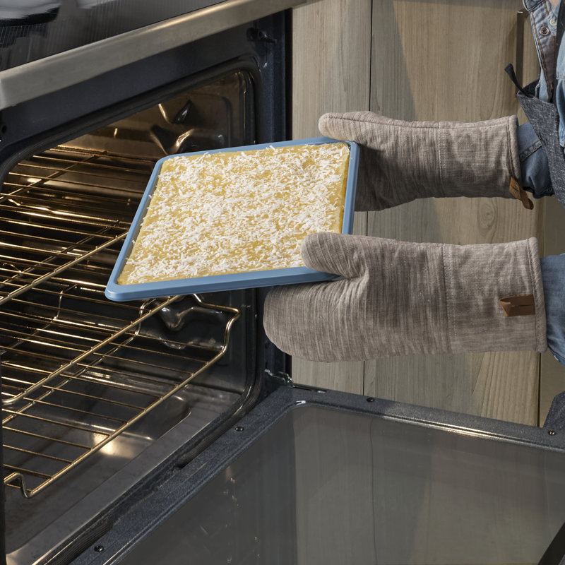 KitchenAid® 10X15in Nonstick Aluminized Steel Baking Sheet, Blue Velvet