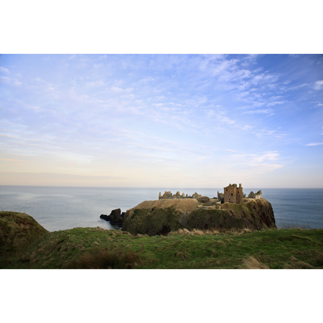 Dunottar Castle, Stonehaven, Schottland von DrRave - Kunstdrucke ohne Rahmen auf Leinwand