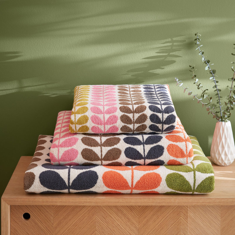Multi Stem Towel Single, 27" H x 24" W x 3" D