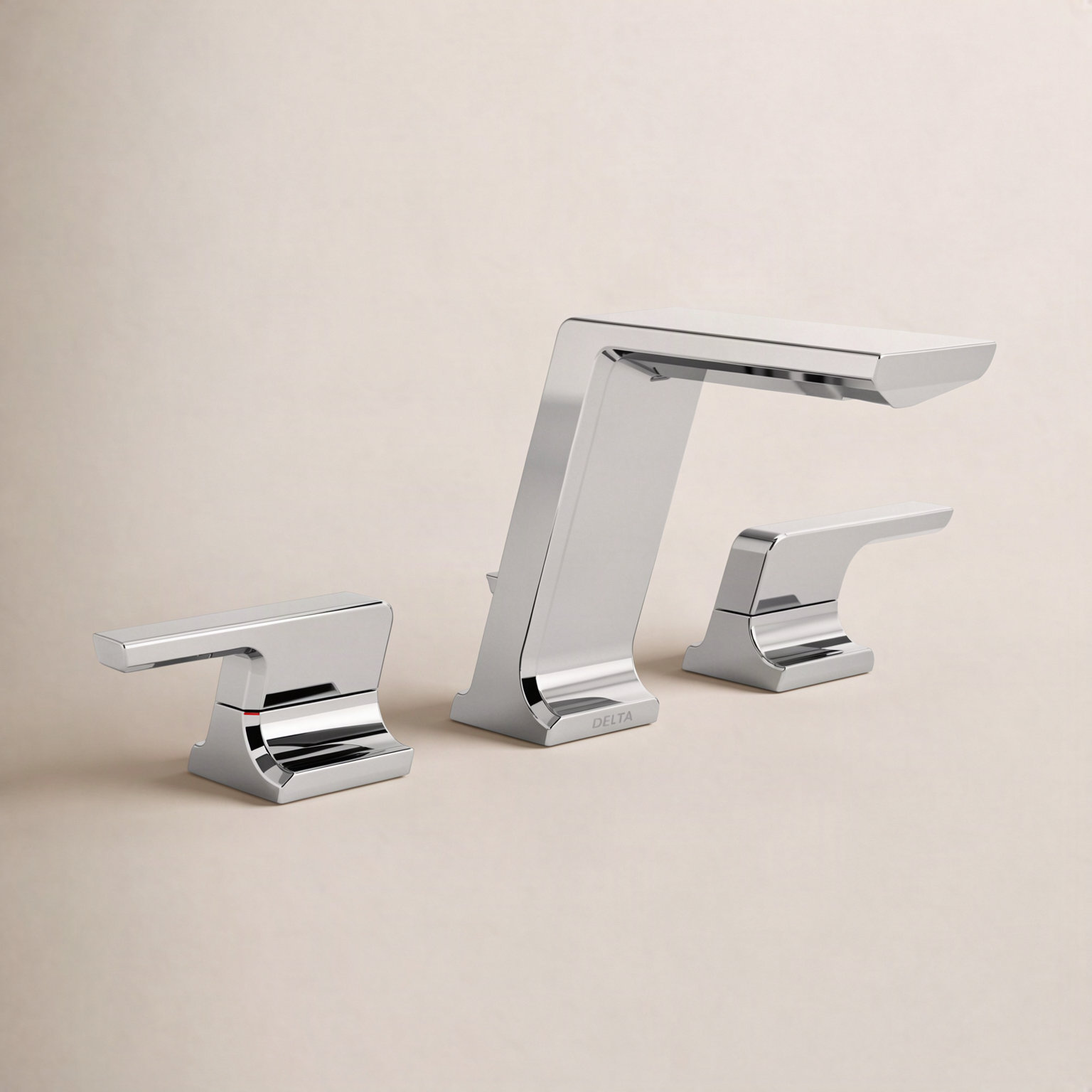 Pivotal® Widespread Bathroom Faucet with Drain, Chrome
