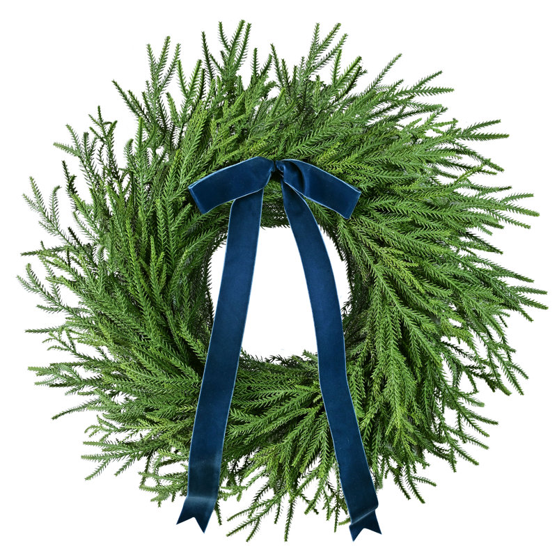 24" Green Soft Spruce Artificial Wreath