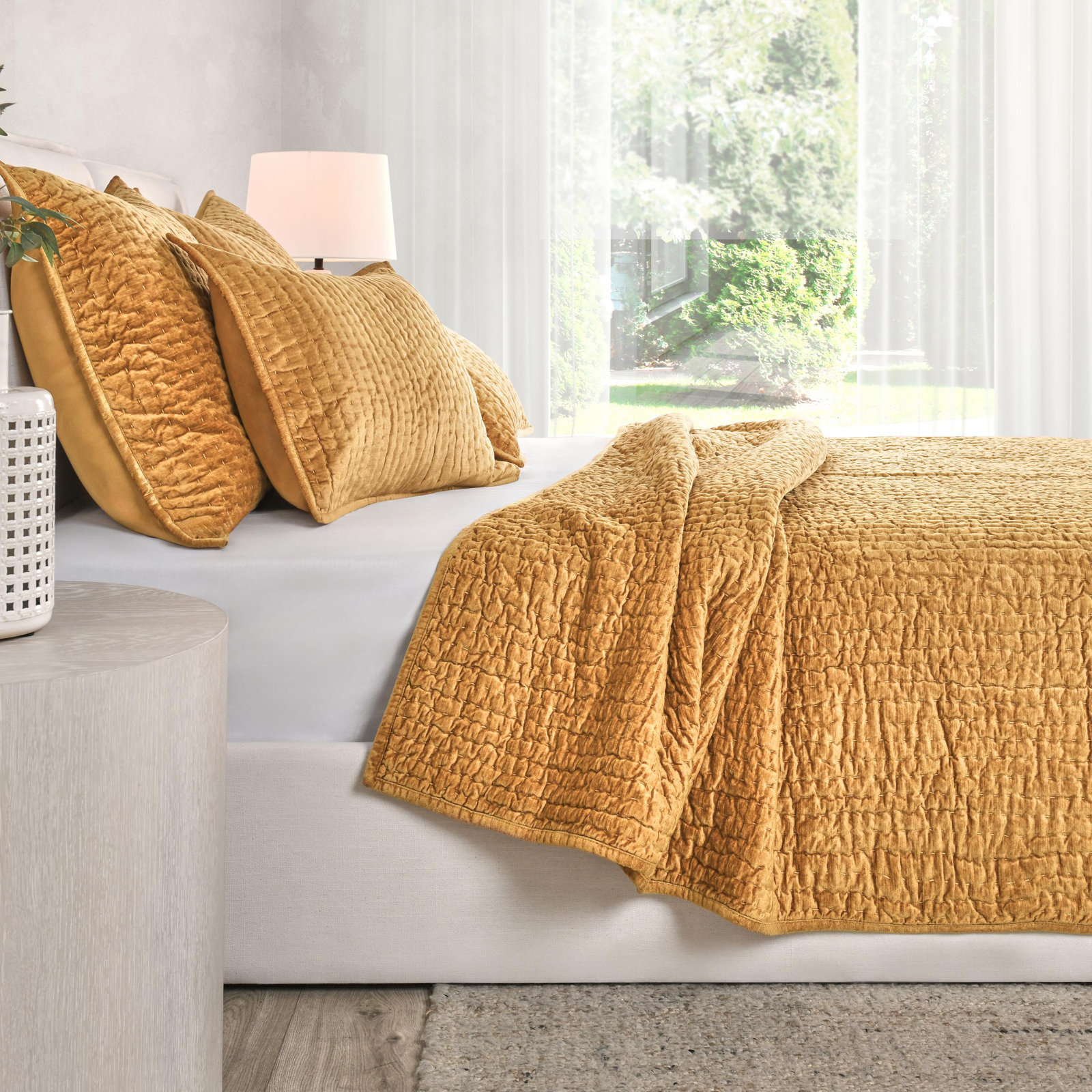 Tasmin Velvet Quilt, King Quilt, Yellow