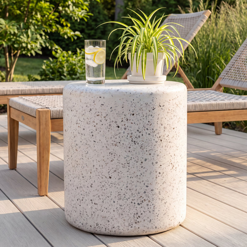 Ker Round Outdoor Side Table ,, 21" H x 18" L x 18" W