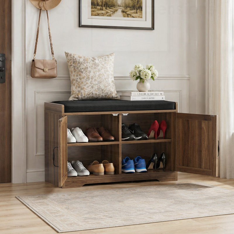 Banc à chaussures de couleur noyer avec portes doubles et revêtement confortable, parfait pour les couloirs et les entrées.