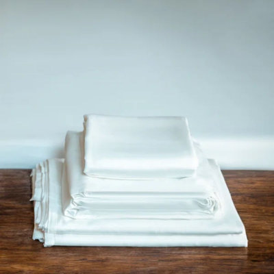 Vegan Eucalyptus Silk Sheets – Cooling, Breathable & Hypoallergenic | Luxury Comfort