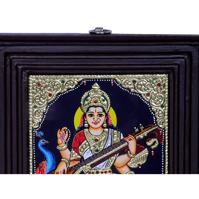 Déesse Saraswati | Couleurs traditionnelles avec or 24 carats | Structure en bois de teck | Or et bois | Fait à la main
