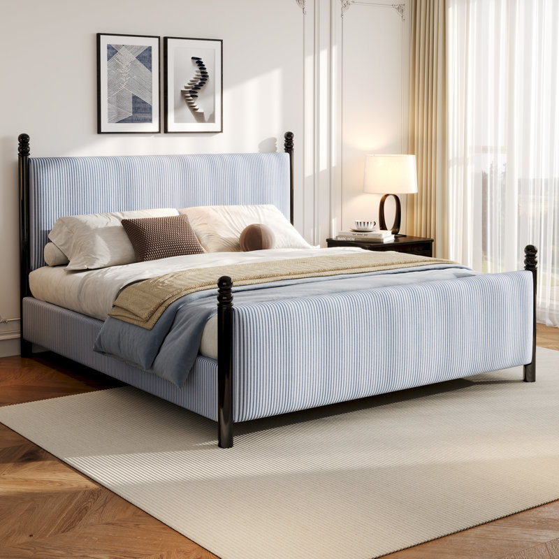 Lit tapissier Tove, Grand lit