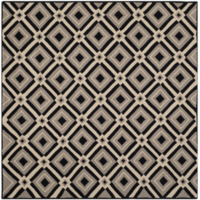 Hayes Hand Hooked Performance Geometric Rug